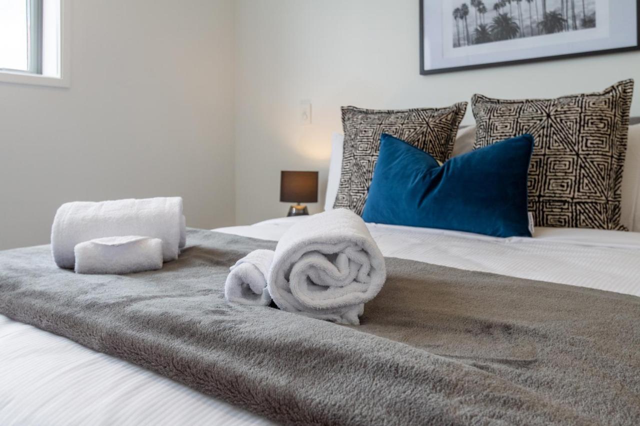 Upper Riccarton Dream - 2 Bed 2 Bath W/Carpark Apartamento Christchurch Exterior foto